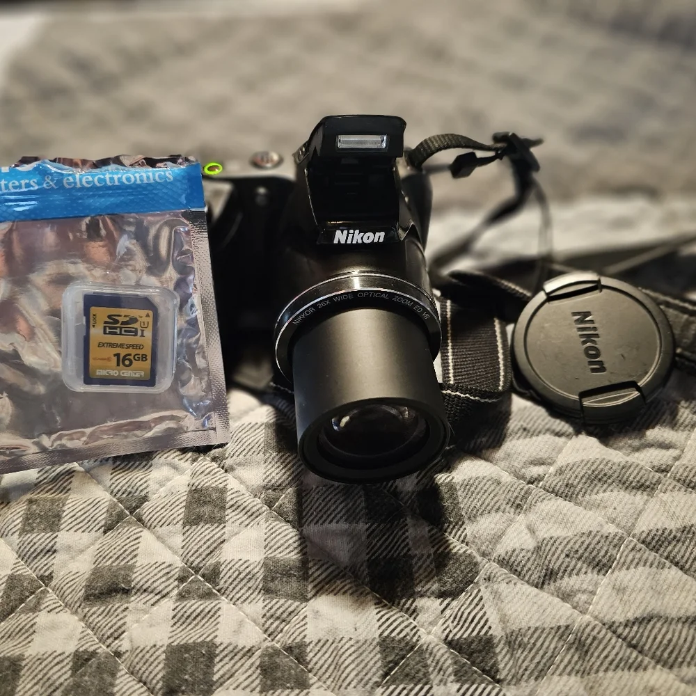 Professional brand Nikon l330 digital camera with video see beautiful pictures